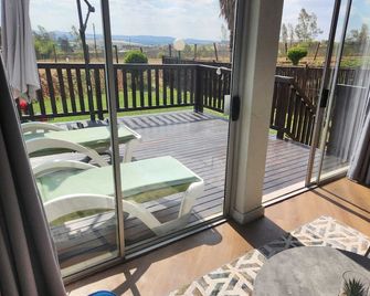 Shumba Valley Lodge - Lanseria - Balcon