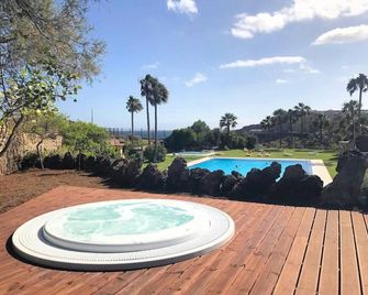 11 Holiday Homes - Los Abrigos - Pool