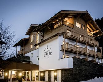 Landhotel Berger - Eben im Pongau - Budynek