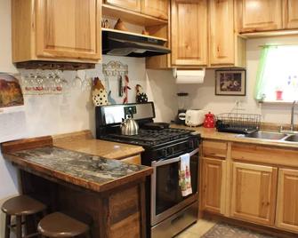Cottonwood Casa - Grand Junction - Kitchen
