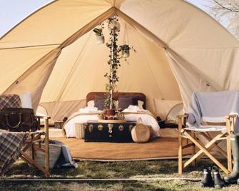 The Quaives - Cottages & Glamping - Canterbury - Slaapkamer