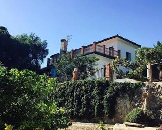 La Muntanya Alojamiento Rural Turistico - Tortosa - Edificio