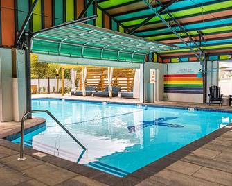 Hunters Green Motel - West Yarmouth - Piscine