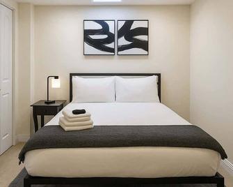 Comfy 3br/2ba Retreat - Chicago - Bedroom