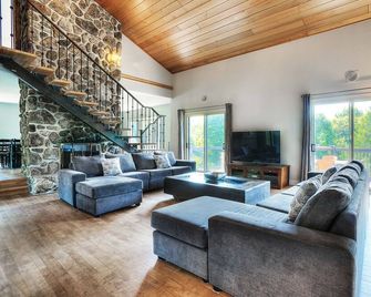 Chalets Royal Laurentien - Saint-Faustin-Lac-Carré - Obývací pokoj