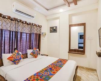 Fabhotel Seva Service Apartment - Nagpur - Bedroom
