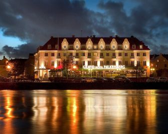 Grand Hotel Falkenberg - Falkenberg - Building