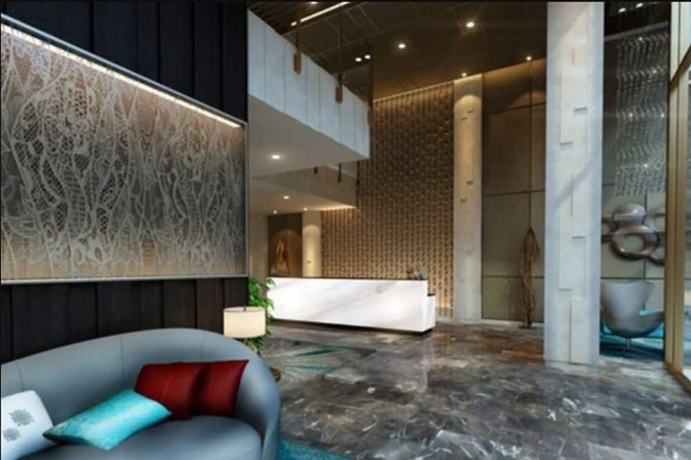 لويز كيين هوتل سيمبانغ ليما