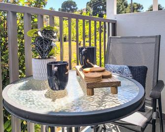 Giabeos Skiathos - Troulos - Balkon