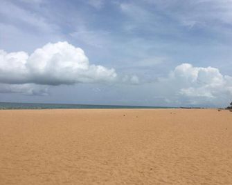 Villa Cocotiers A11 - Cotonou - Beach