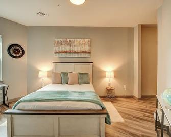 Huge 2 Bed 2 Bath Easy ride to NYC & Parking - Hackensack - Bedroom