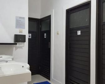 Mador Malang Dorm Hostel - Malang