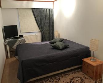Guest House Julia- Cozy Stay in Kajaani - Kajaani - Camera da letto
