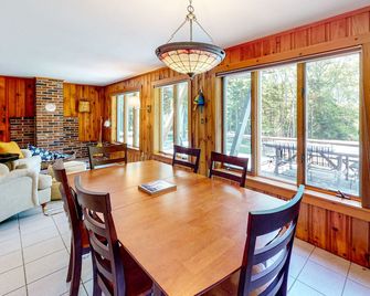 Pemaquid Place - Bristol - Dining room