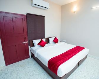 OYO 10789 Hotel Ranga Inn - Chengalpattu - Quarto