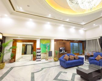 Hotel Plr Grand - Tirupati - Hành lang