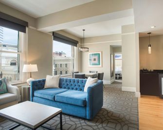 Magnolia Hotel Denver, a Tribute Portfolio Hotel - דנבר - סלון
