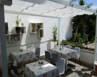 B&b Sweet Home Two Steps From The Ruins. - Pompeji - Restaurant