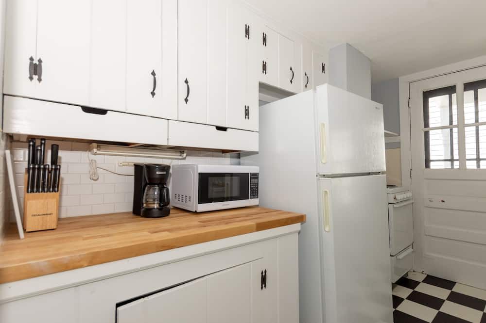 Kitchen view of Gorgeous 1 bedroom in heart of the Boro