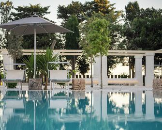 Tenuta del Barco WineRestaurant and Hospitality - Pulsano - Piscine