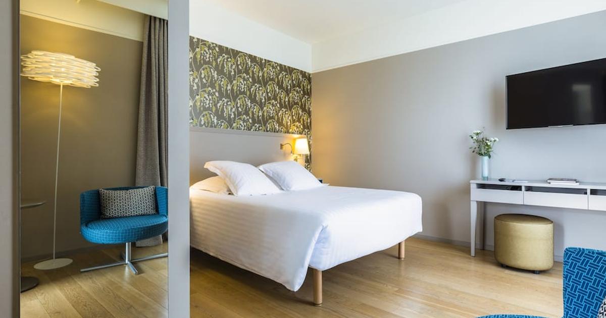 Oceania Hôtel de France Nantes from $102. Nantes Hotel Deals & Reviews ...