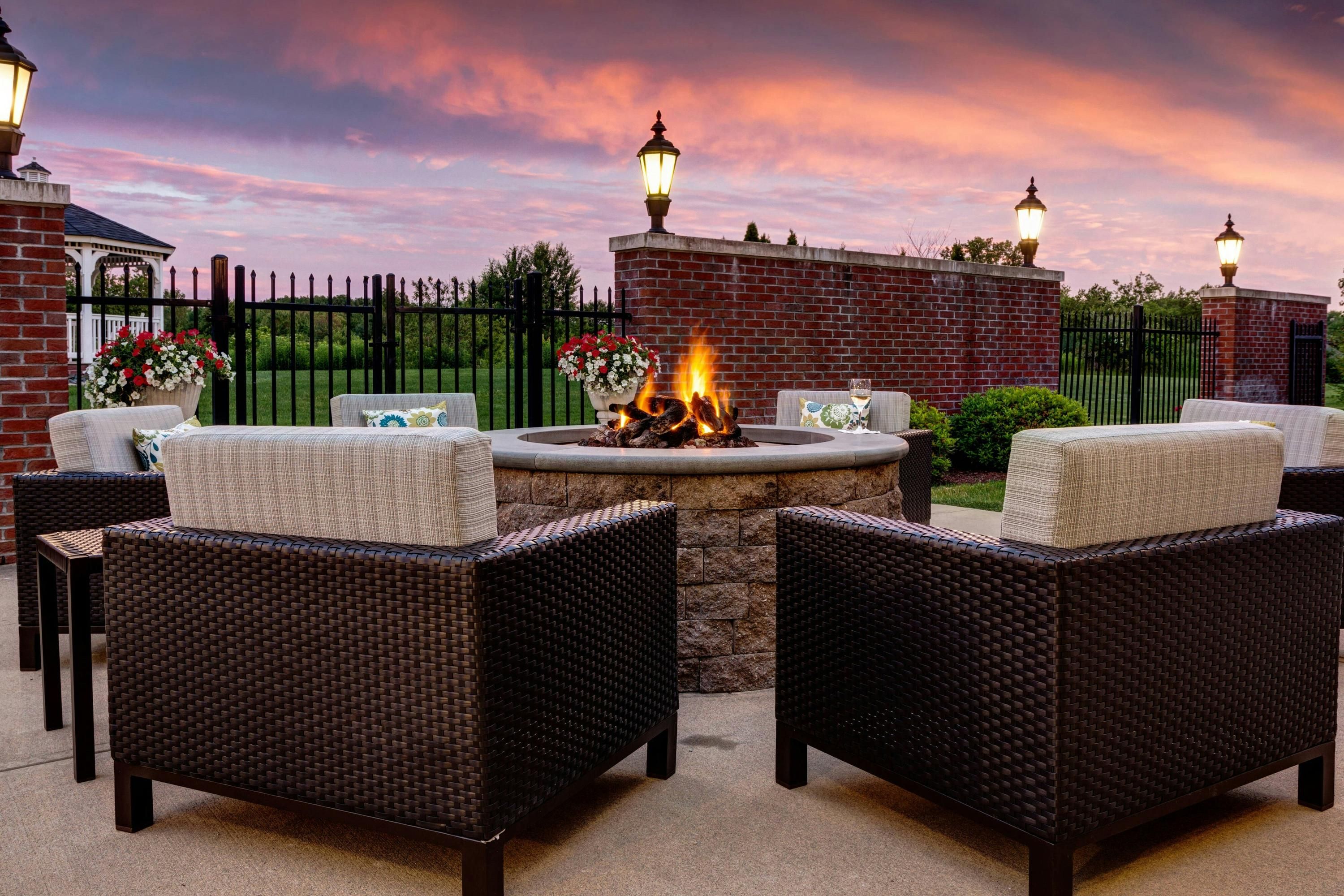 Courtyard by Marriott Hadley Amherst - Hadley - Balkón