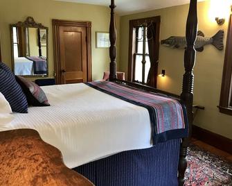 Charming, Comfortable and Convenient, near everything midcoast has to offer - Wiscasset - Habitación