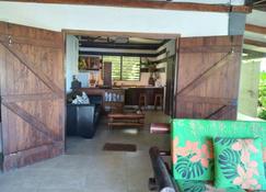 Troppo Mystique - Port Vila - Living room