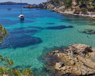 Hotel Petit Cala Fornells - Peguera