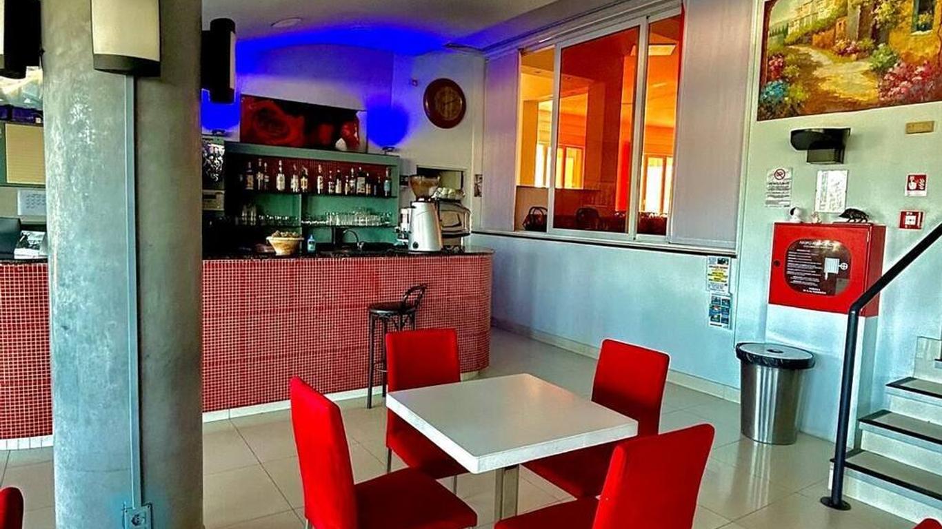 Hotel Sacramora