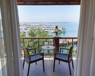 Phellos Suites Boutique Hotel - Şile - Balkon