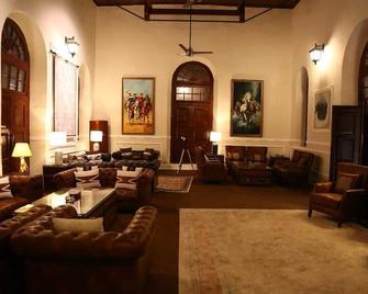 Peshawar Barracks Estb 1867 - Peshawar - Lounge