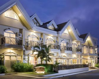 Hotel Venezia - Legazpi City - Building