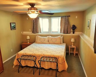 Perfect Location! 10 min. North to Storyland, 15 min. South to Outlet shopping. - Intervale - Slaapkamer