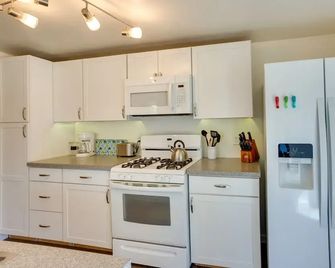 Grand Junction Vacation Rental With Pati - Grand Junction - Kitchen
