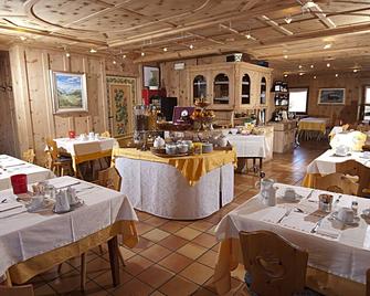 Hotel Livigno - ליביניו - מסעדה