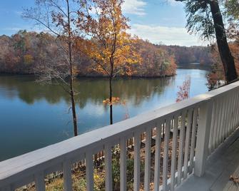 Jordan Lake Nature Retreat - Wetumpka - Balcón