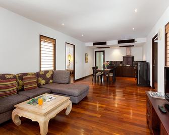 Sensive Hill Villas - Kathu - Wohnzimmer