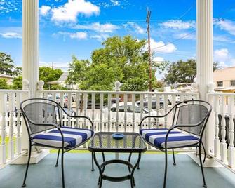Uptown Spacious 4bd/3ba With Historic Charm - New Orleans - Balcony