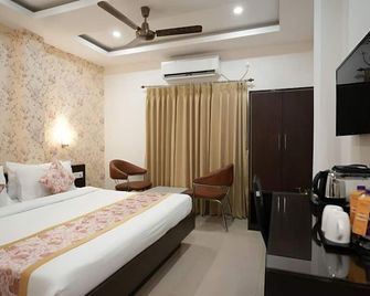 Sumitel Premier Inn - Siliguri - Ložnice