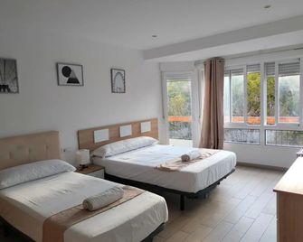 Pension Portugal - Alicante