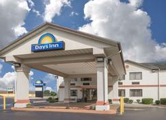 Days Inn by Wyndham Hillsdale - Hillsdale - Building