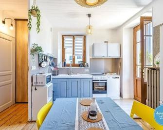 Appartement T3 – Les Presles - Menthon-Saint-Bernard - Kitchen