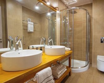 Bella Vita Boutique Hotel Lefkada - Ponti Agiou Petrou - Baño