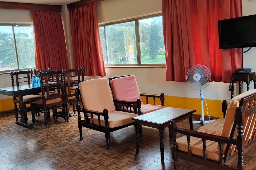 Kenya Comfort Suites thumbnail 3