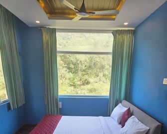 Spka Jungle Resort - Valparai