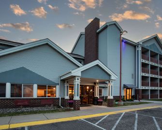 Baymont by Wyndham Brooklyn Center - Brooklyn Center - Byggnad