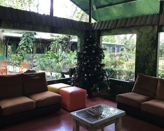 Chosa Manglar Nature Retreat - Puerto Jimenez - Reception