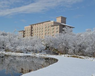 Okura Akademia Park Hotel - Kisarazu - Building