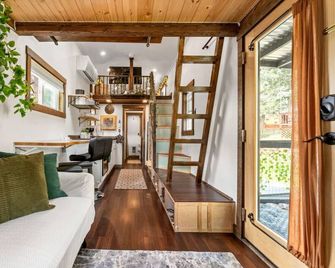 The Fern Hollow Retreat - Woodland Park